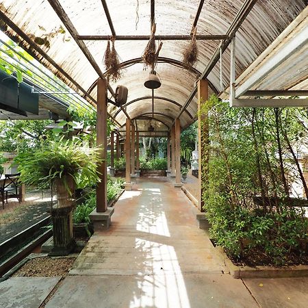 Nipa Garden Hotel Surat Thani Esterno foto
